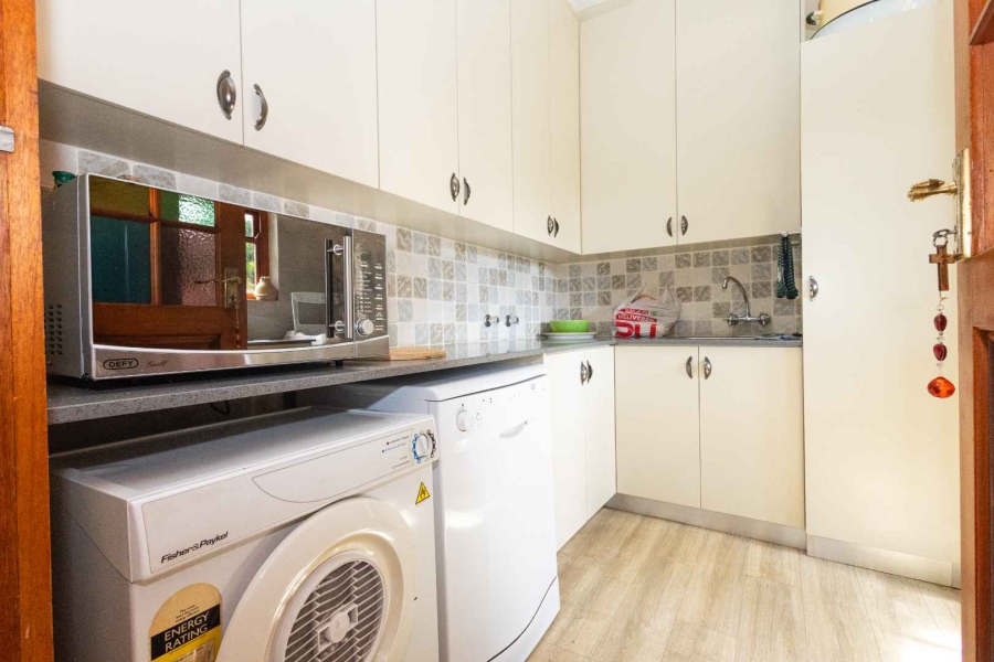4 Bedroom Property for Sale in Panorama Western Cape